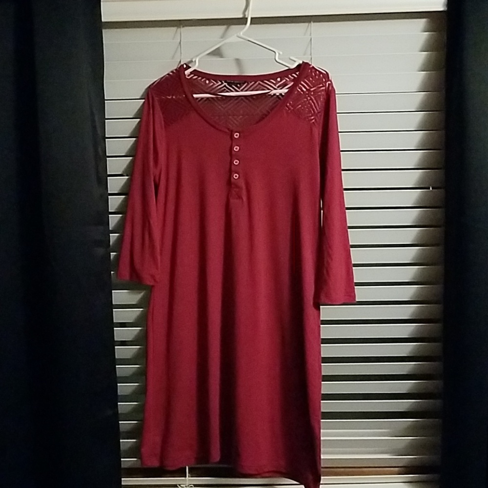 Maroon dress size Large 3/4 sleeve